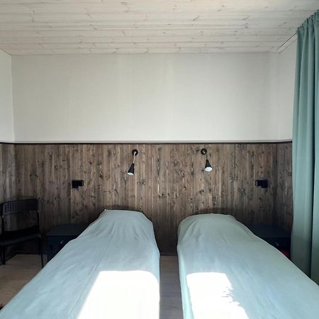 Kihnu Sadama Oeoemaja Guesthouse Lemsi Exteriör bild