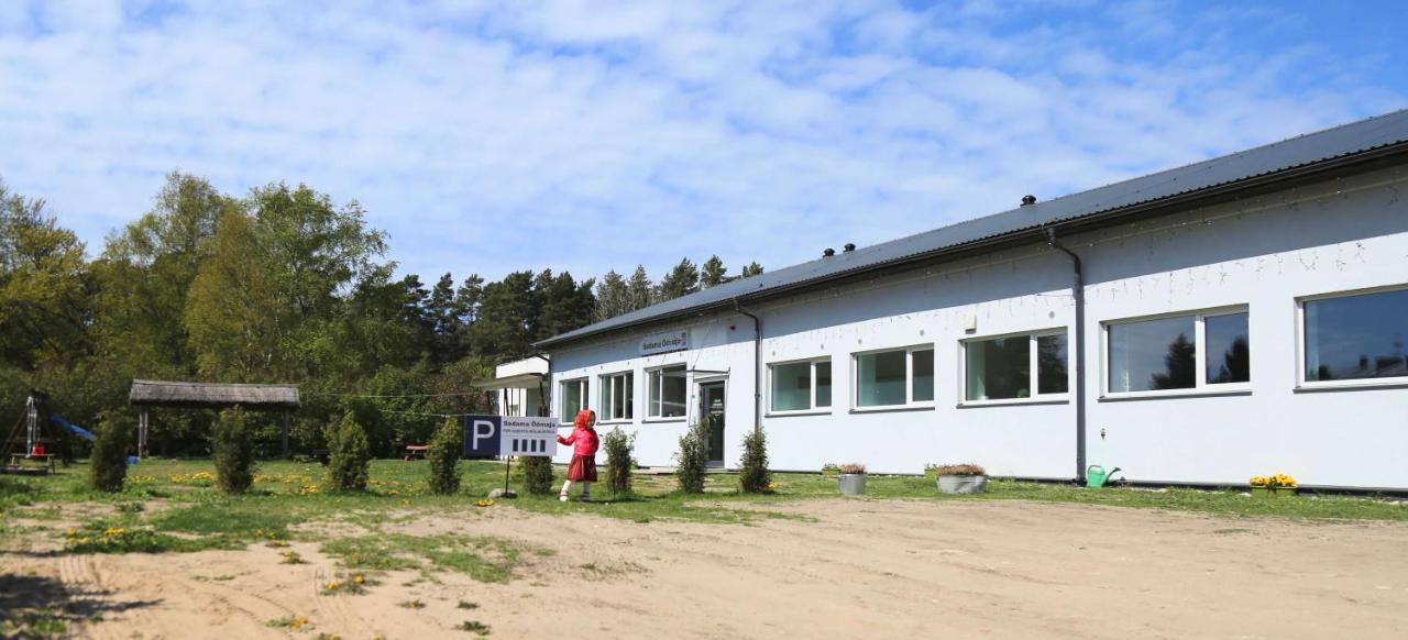 Kihnu Sadama Oeoemaja Guesthouse Lemsi Exteriör bild