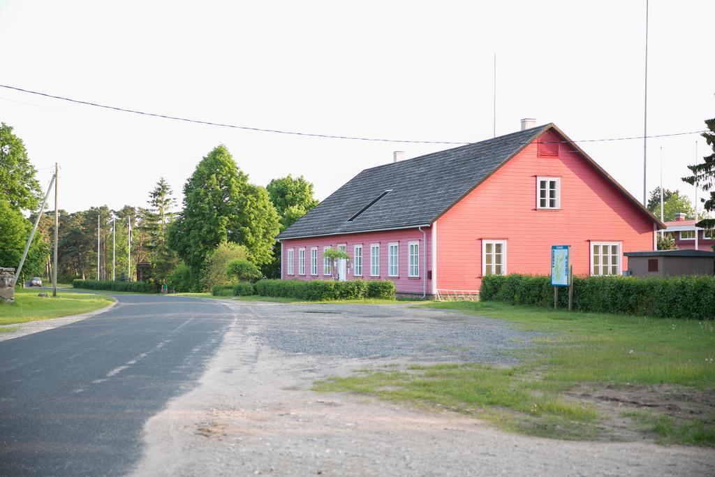 Kihnu Sadama Oeoemaja Guesthouse Lemsi Exteriör bild