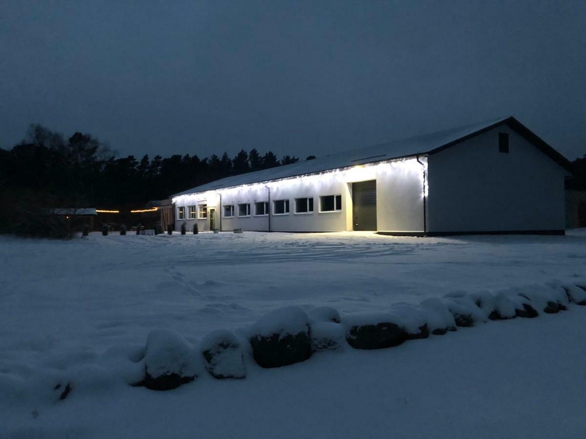 Kihnu Sadama Oeoemaja Guesthouse Lemsi Exteriör bild
