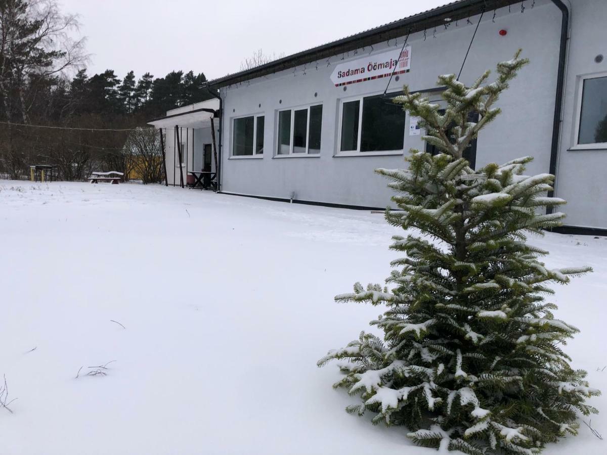 Kihnu Sadama Oeoemaja Guesthouse Lemsi Exteriör bild